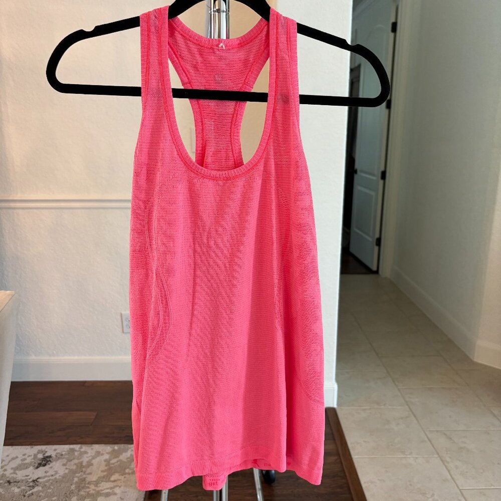 Lululemon Swiftly Tech Tank